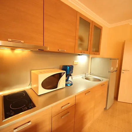 Menada Nestinarka * צרבו