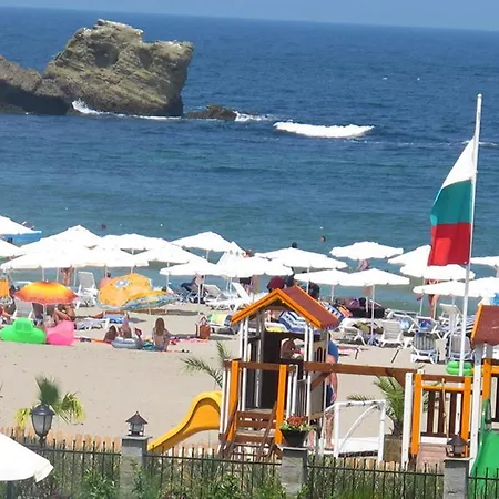 Menada Nestinarka דירה