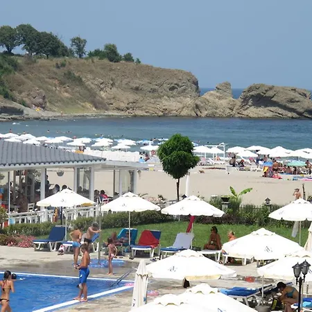 Menada Nestinarka * Tsarevo