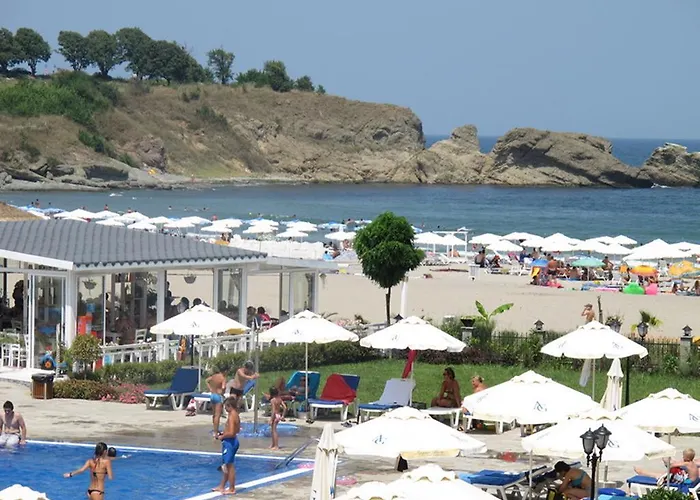 Menada Nestinarka * Tsarevo